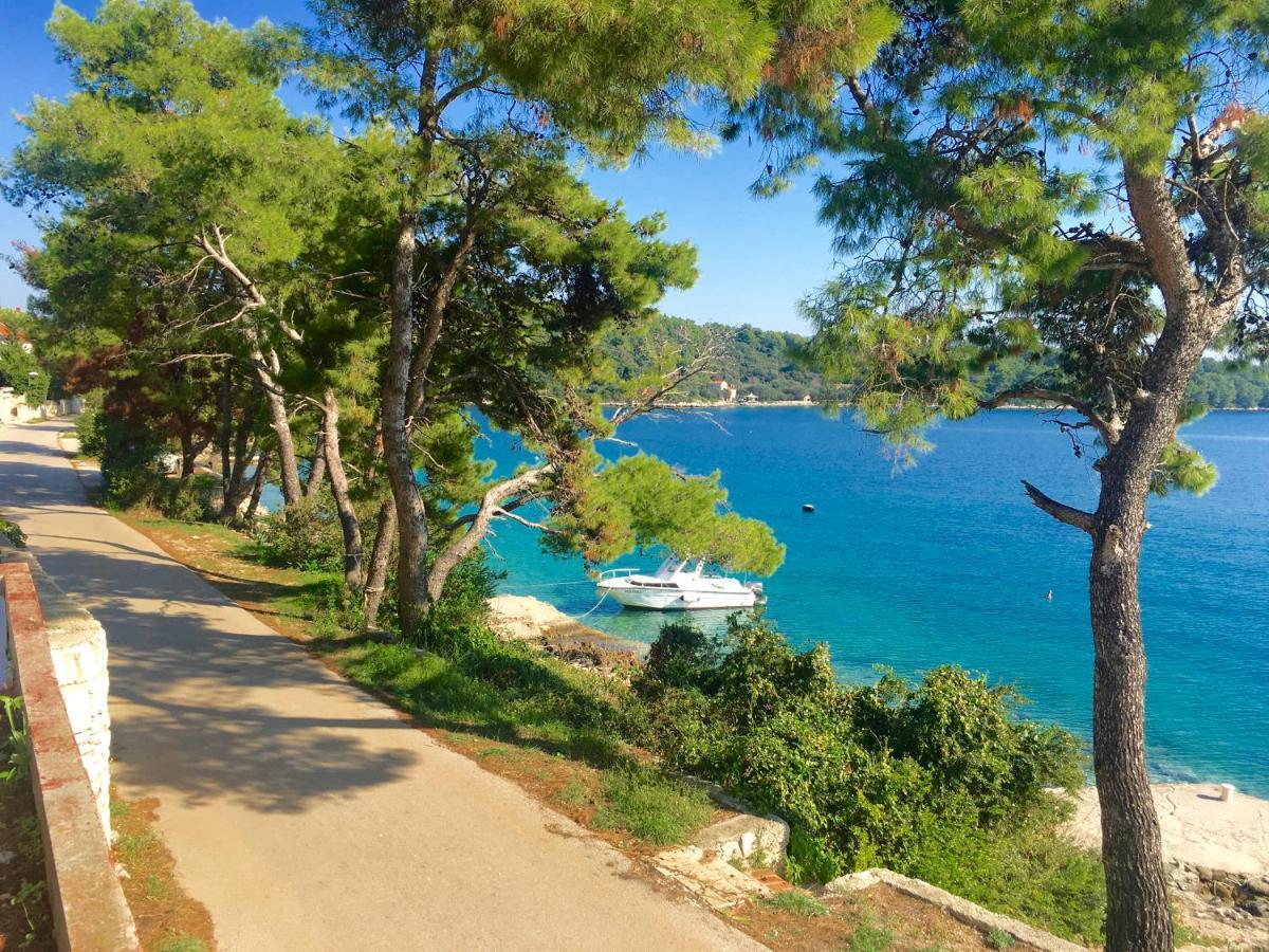 Adriatic Villa Лумбарда Екстериор снимка